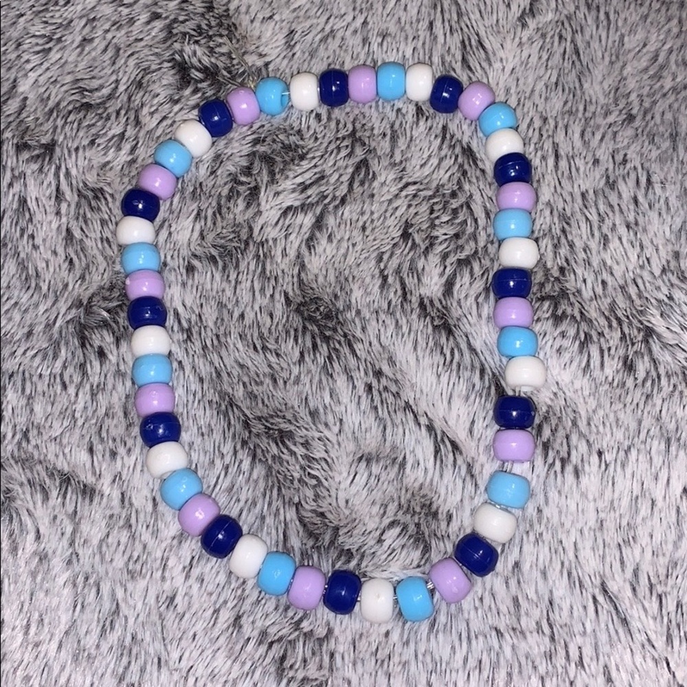 super cute choker!!